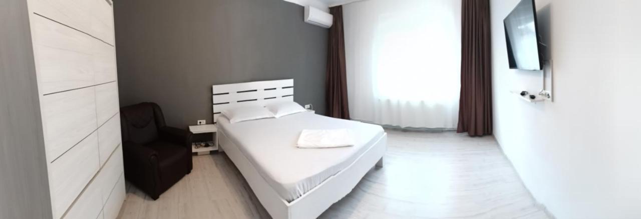 Carla'S Place Ap 2 Oradea Exterior photo